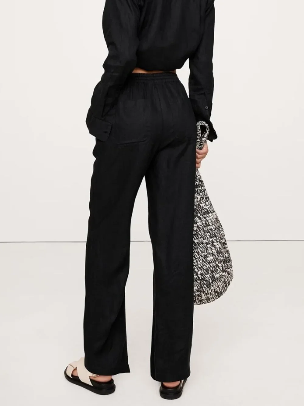 NWT! Banana Republic Women Black Euro Linen Relaxed Pull-On Ankle Pants L